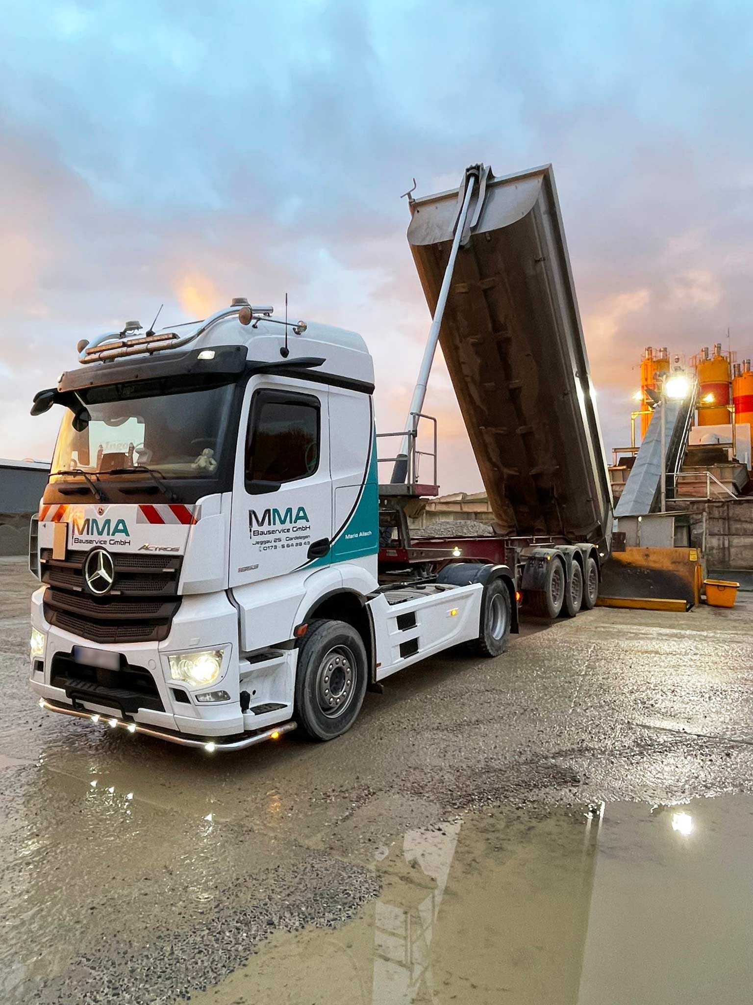 MMA Bauservice GmbH - Montageservice, Ihr Partner für Tief- und Rohrleitungs­bau, Erdarbeiten, Straßen- und Wegebau, Lkw, Container, Transport